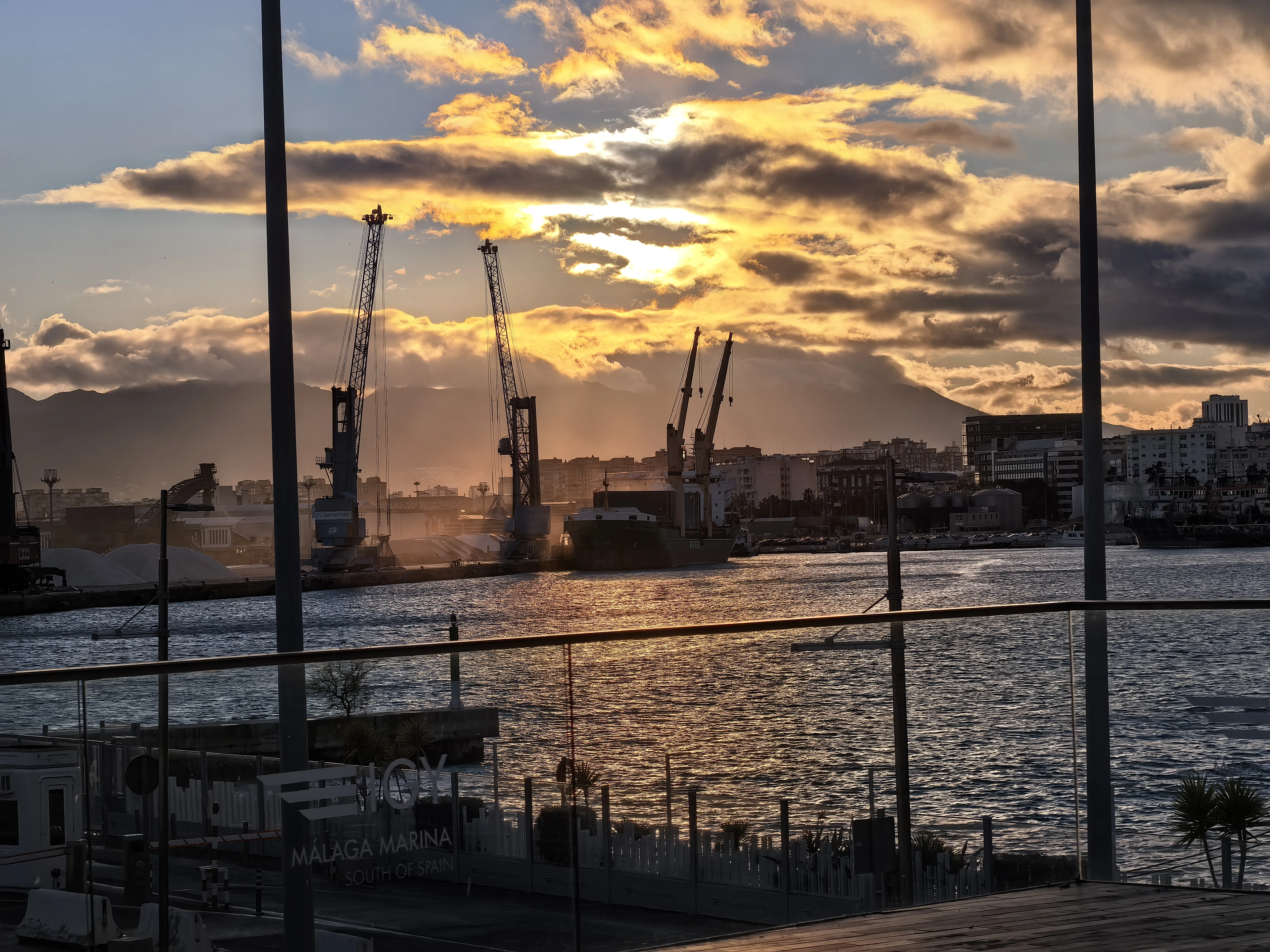 HUAWEI Pura 70 Ultra - System Aparatów - IMG_20251117_173245.webp